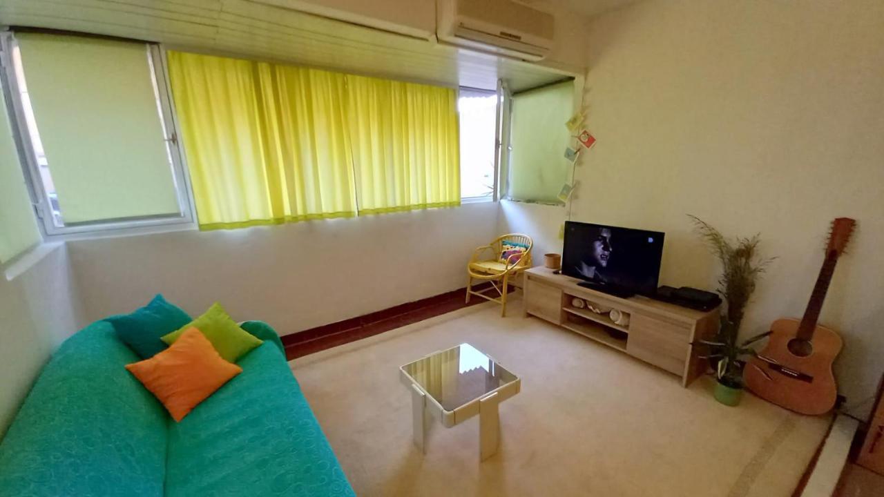 Apartamento - Dida Moj *